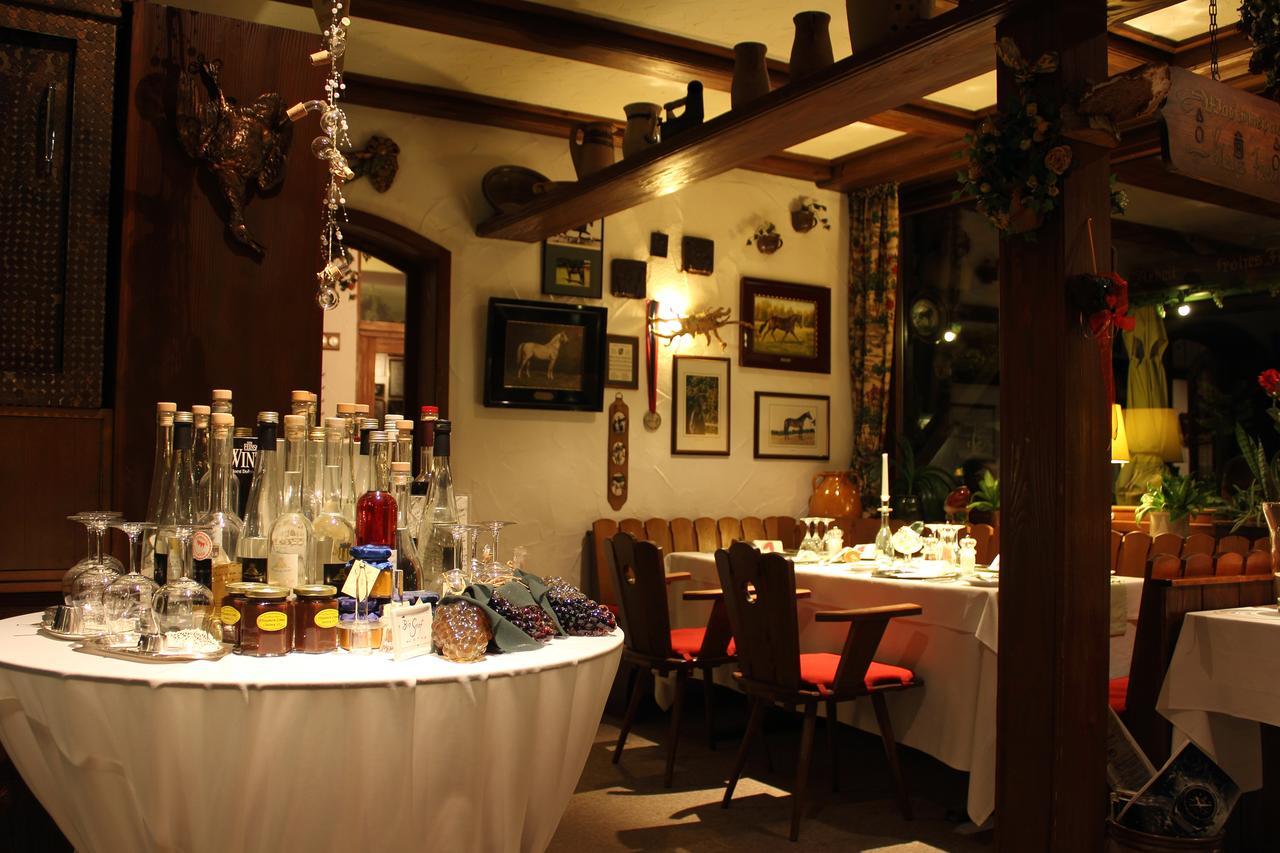 Hotel-Restaurant Lindenhof Kreuzwertheim Exterior photo